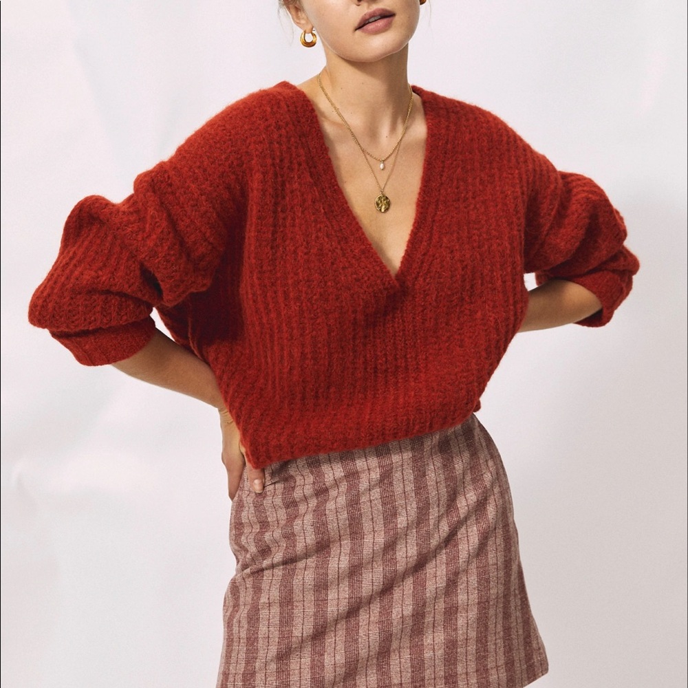 Aritzia Wilfred Erica - alpaca merino v-neck sweater